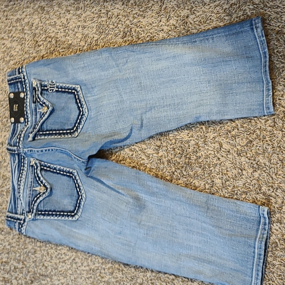 Miss Me Cropped Jeans